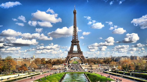 برنامج سياحي في باريس
